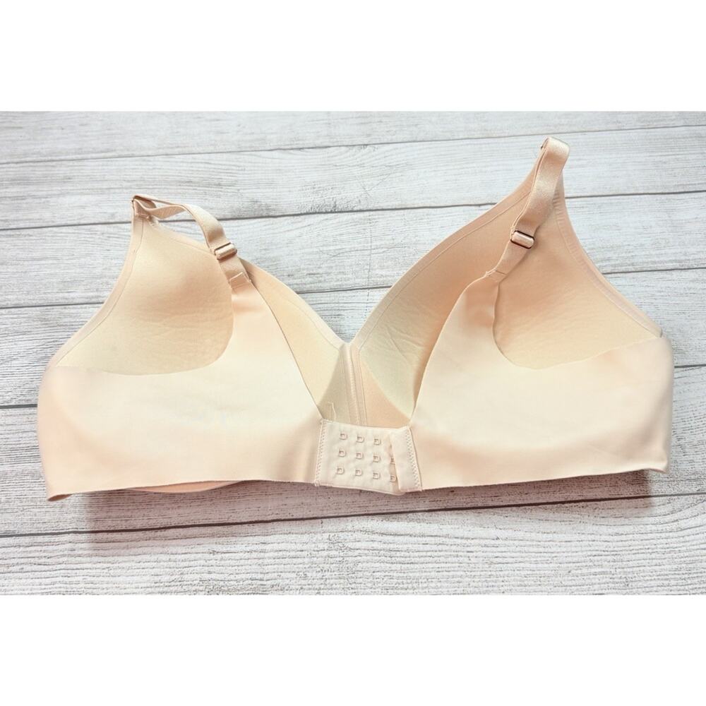 Soma Women’s Vanishing 360 Wireless Bra Seamless Smoothing Comfort Size 42C - Picture 2 of 3